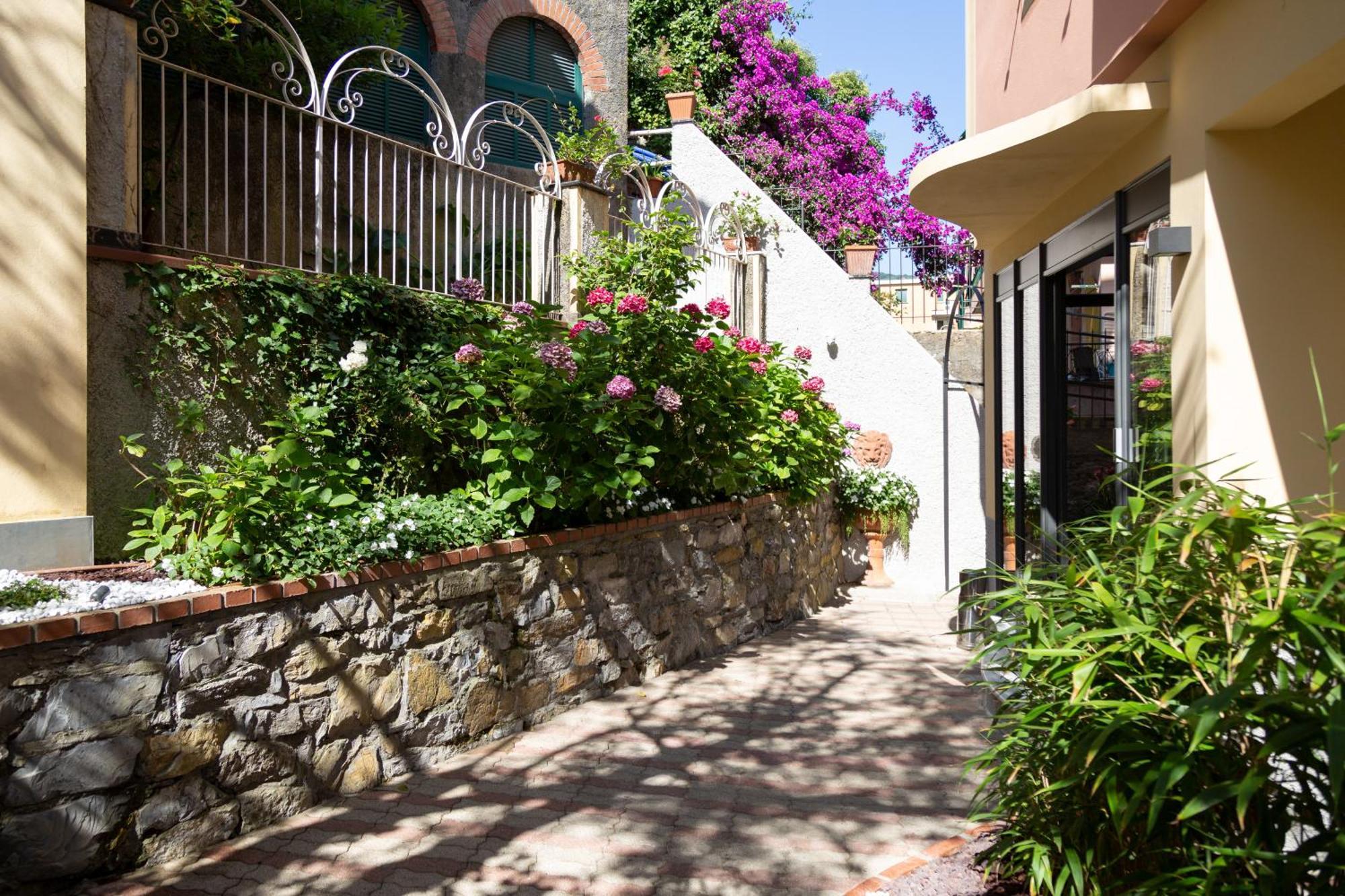 The Time -Home & Hotel- Santa Margherita Ligure Eksteriør billede